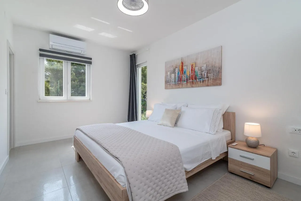 Adria Beach House - Lavendar Slatine Kroatien